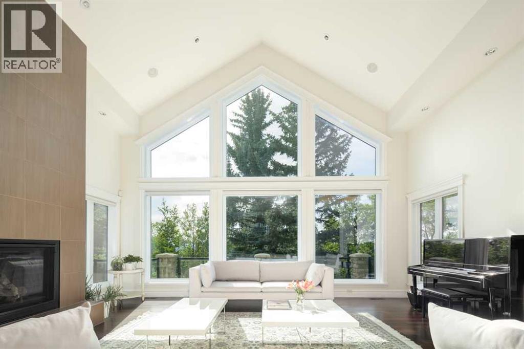 2767 77 Street Sw, Calgary, Alberta  T3H 0G2 - Photo 5 - A2237695