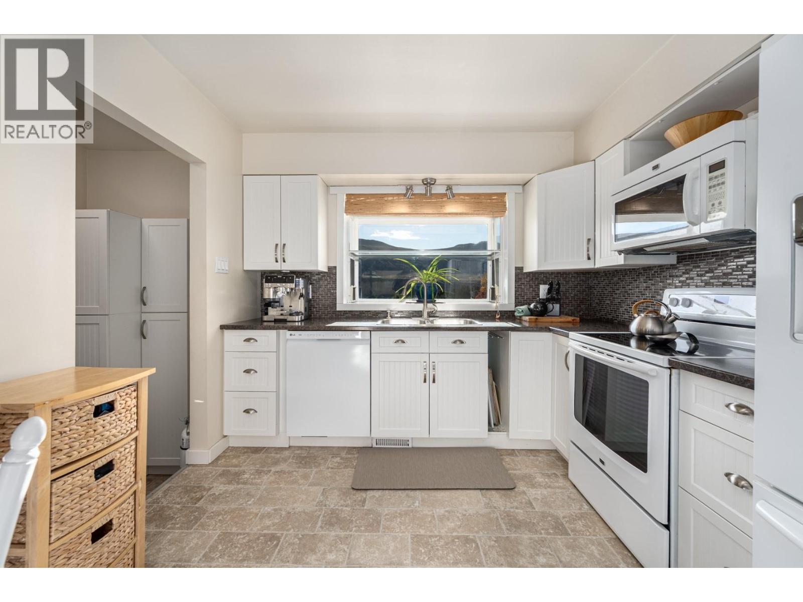 705 Elm Street, Ashcroft, British Columbia  V0K 1A0 - Photo 5 - 10366947