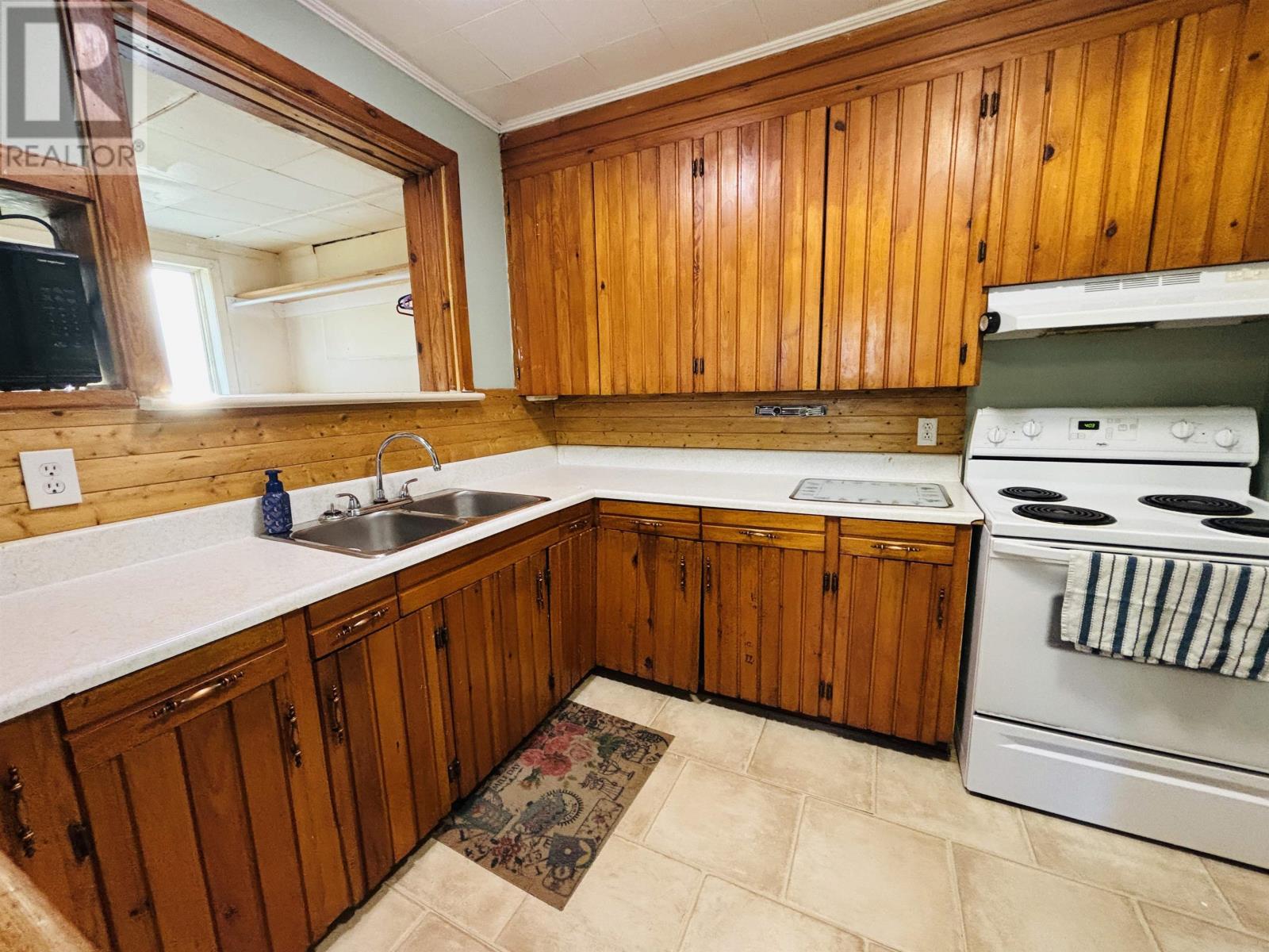 219 Fifth St N, Kenora, Ontario  P9N 2N8 - Photo 15 - TB253368