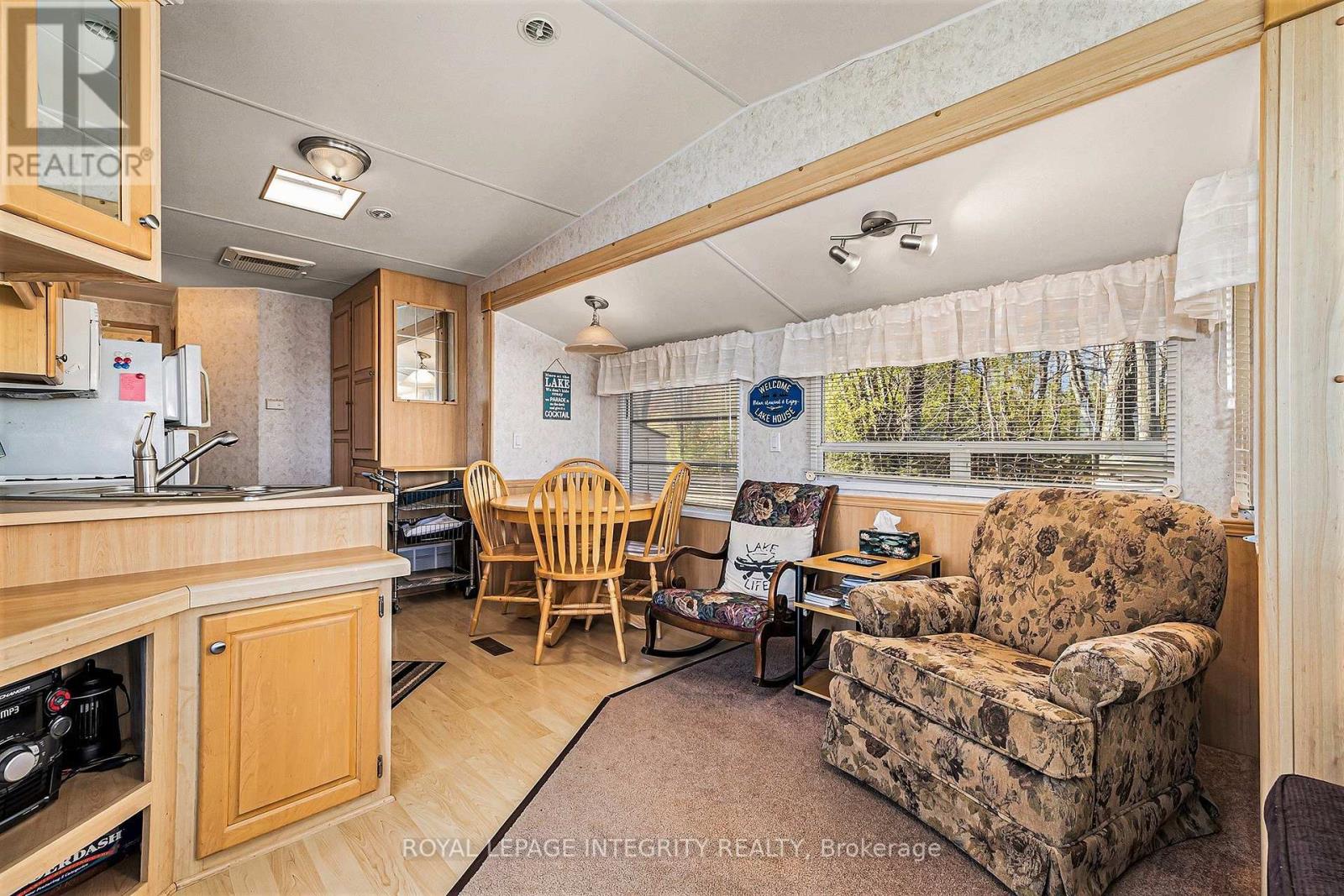 119 Forrest Drive, Drummond/north Elmsley, Ontario  K7H 3C8 - Photo 3 - X12493650