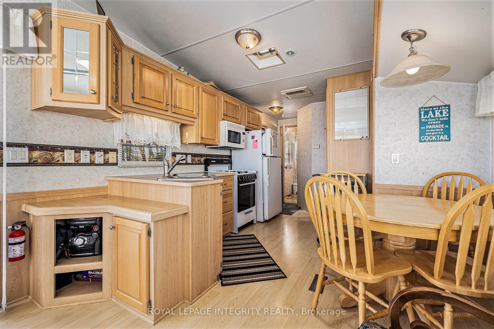 119 Forrest Drive, Drummond/north Elmsley, Ontario  K7H 3C8 - Photo 7 - X12493650