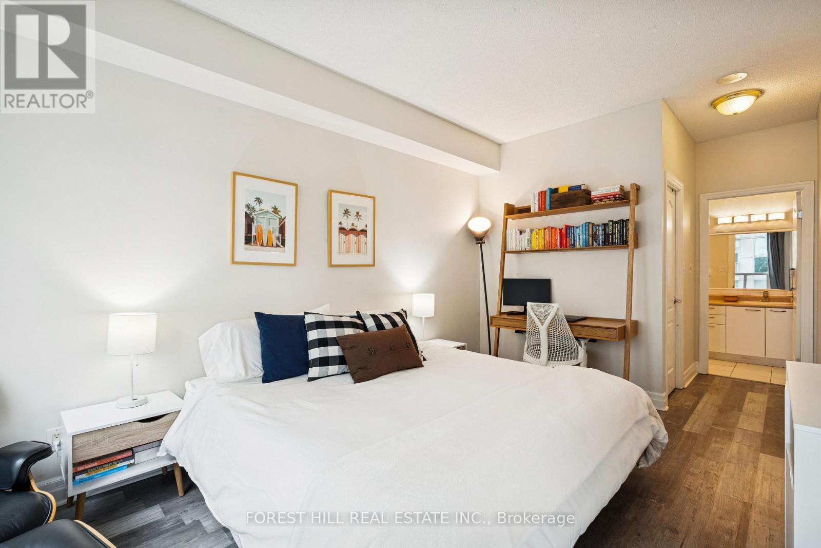 906 - 88 Palace Pier Court, Toronto, Ontario  M8V 4C2 - Photo 15 - W12493380