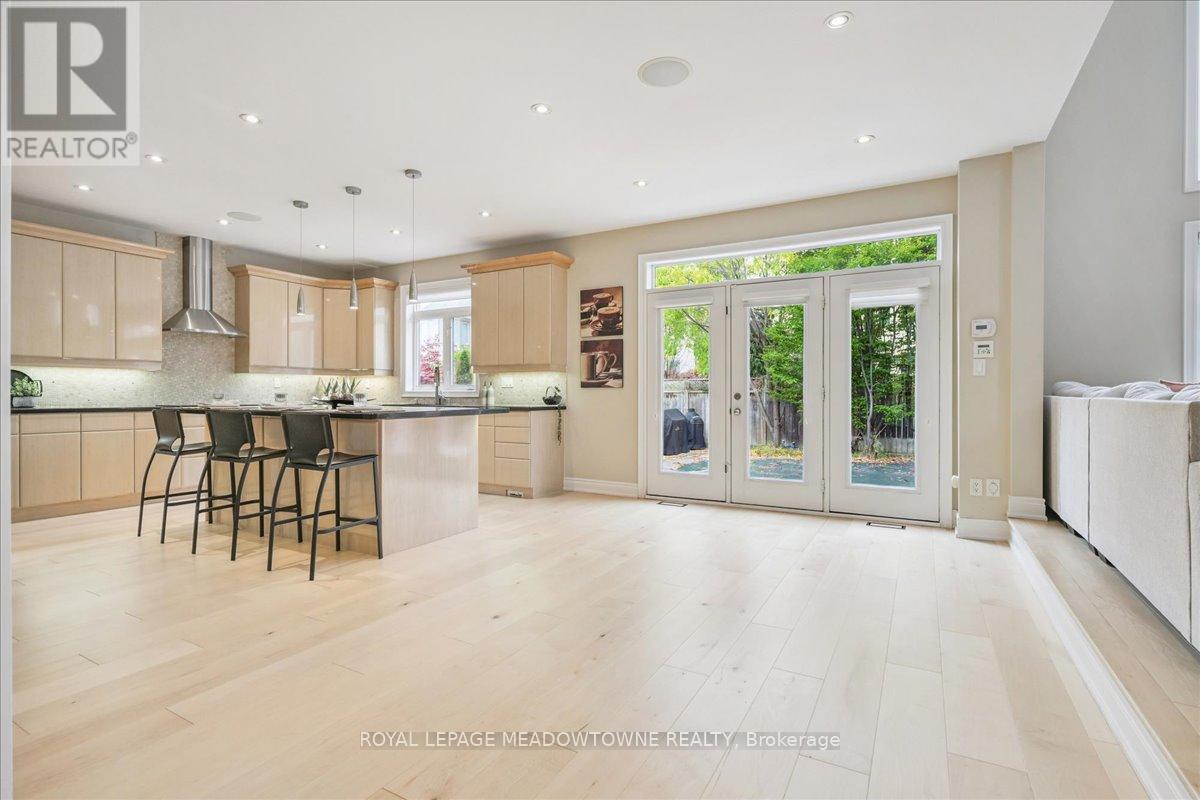 1468 Ferncrest Road, Oakville, Ontario  L6H 7W2 - Photo 16 - W12493390