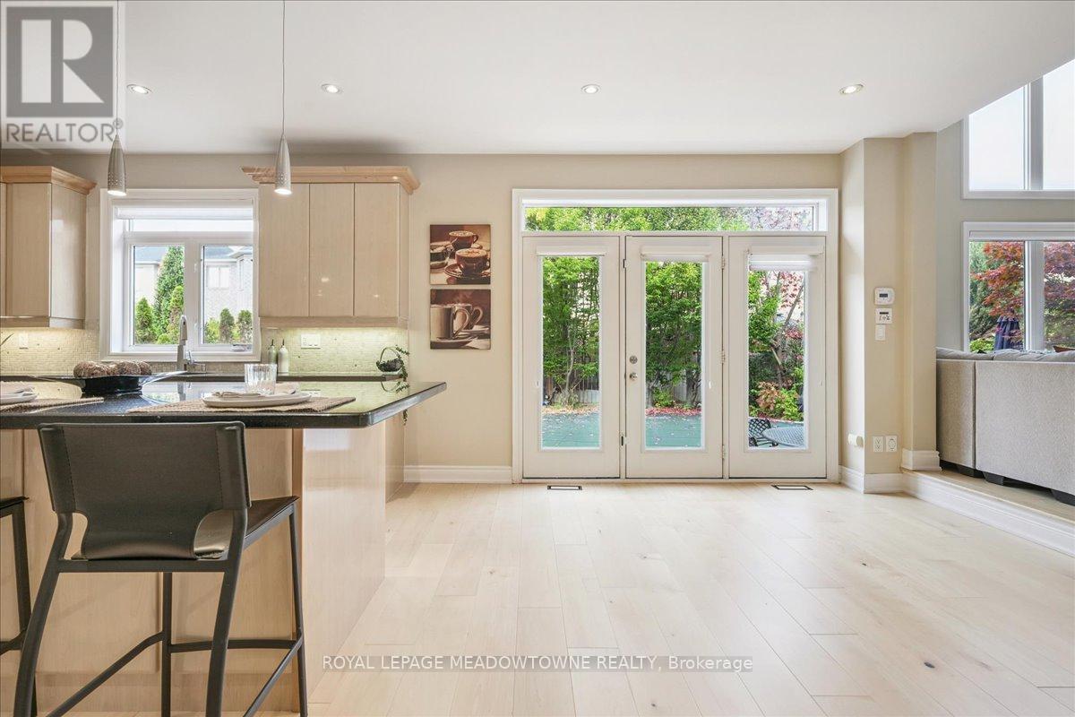 1468 Ferncrest Road, Oakville, Ontario  L6H 7W2 - Photo 23 - W12493390