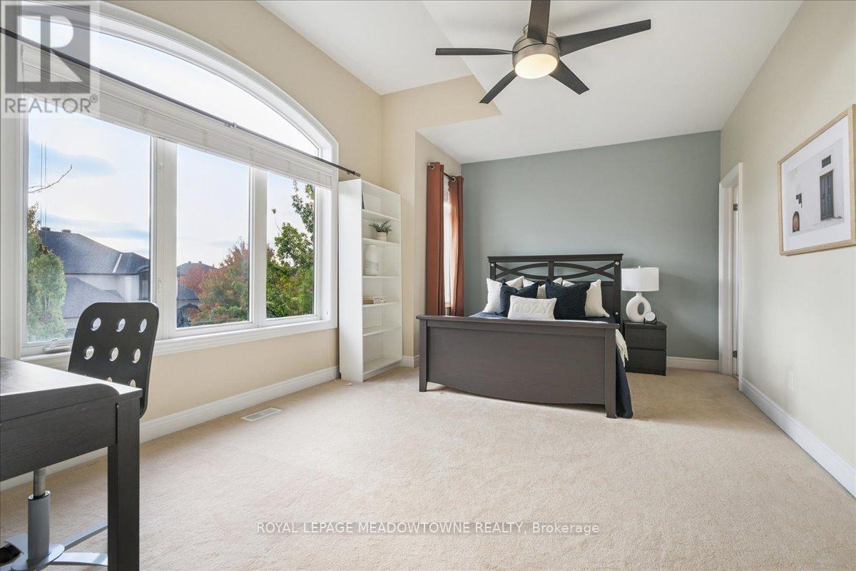 1468 Ferncrest Road, Oakville, Ontario  L6H 7W2 - Photo 35 - W12493390