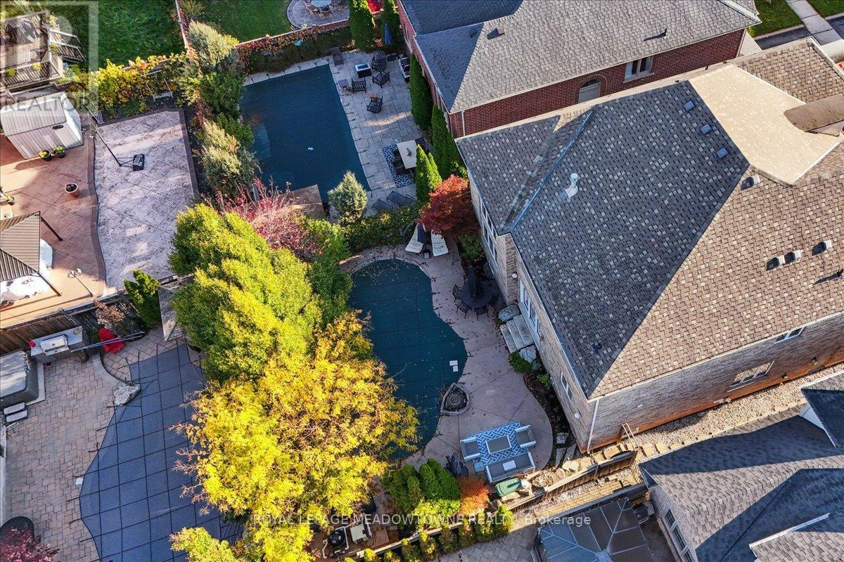 1468 Ferncrest Road, Oakville, Ontario  L6H 7W2 - Photo 47 - W12493390