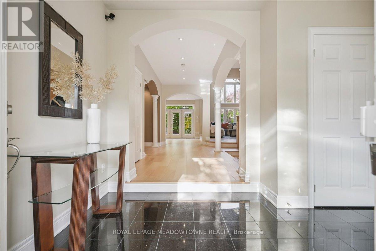 1468 Ferncrest Road, Oakville, Ontario  L6H 7W2 - Photo 6 - W12493390