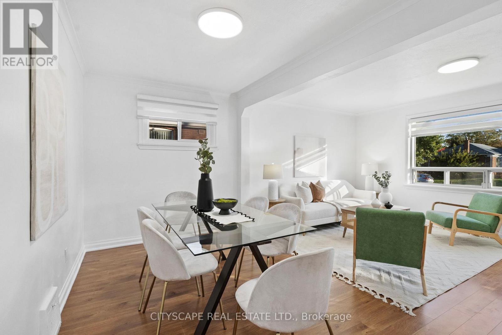 53 Warnica Avenue, Toronto, Ontario  M8Z 1Z6 - Photo 11 - W12493544