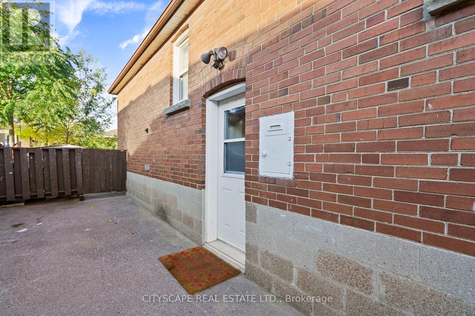 53 Warnica Avenue, Toronto, Ontario  M8Z 1Z6 - Photo 43 - W12493544