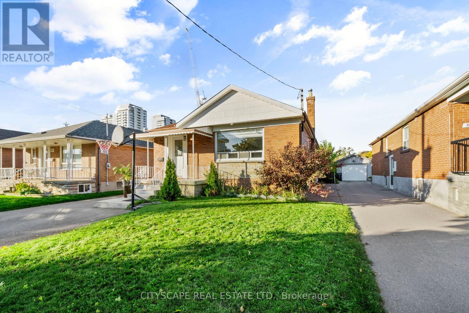 53 Warnica Avenue, Toronto, Ontario  M8Z 1Z6 - Photo 50 - W12493544