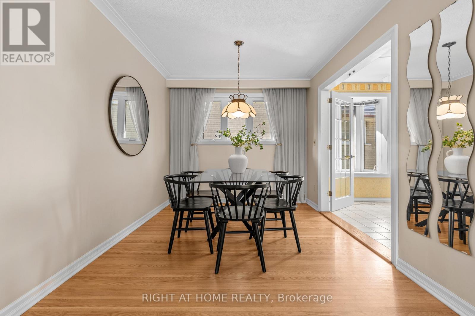 690 The West Mall W, Toronto, Ontario  M9C 1H3 - Photo 10 - W12493550