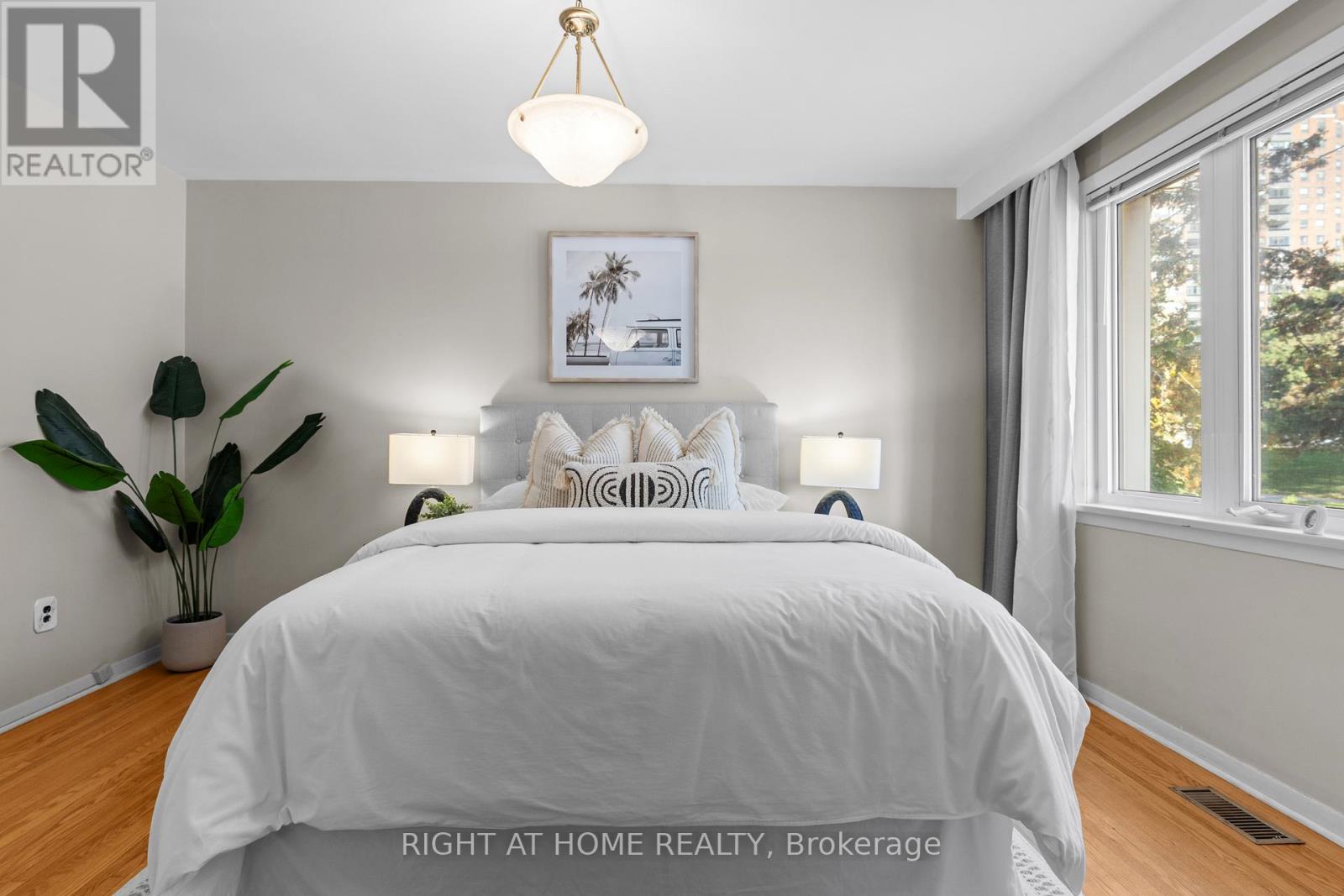 690 The West Mall W, Toronto, Ontario  M9C 1H3 - Photo 17 - W12493550