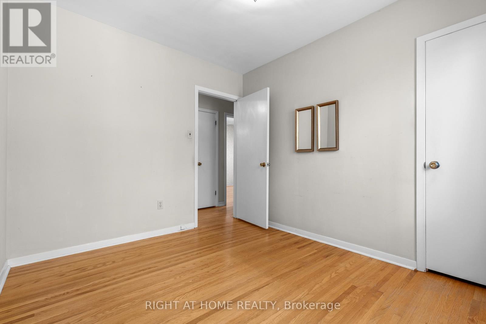 690 The West Mall W, Toronto, Ontario  M9C 1H3 - Photo 19 - W12493550