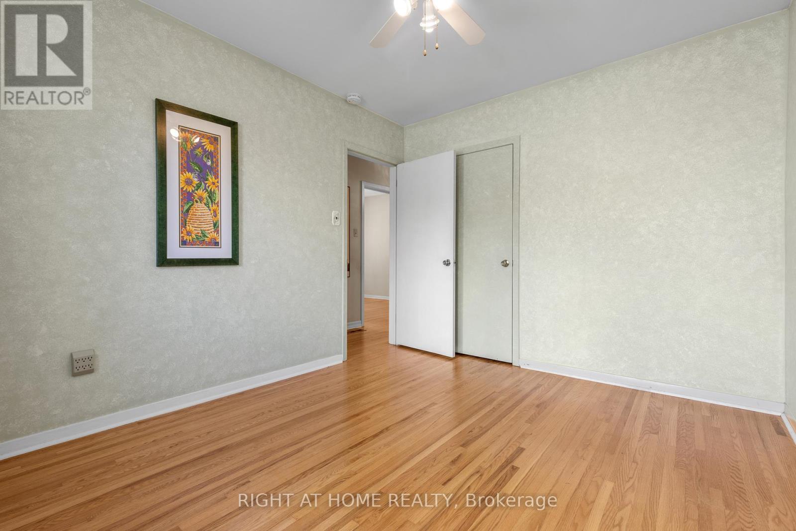 690 The West Mall W, Toronto, Ontario  M9C 1H3 - Photo 21 - W12493550