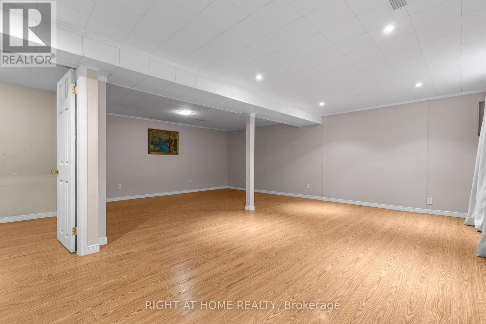 690 The West Mall W, Toronto, Ontario  M9C 1H3 - Photo 27 - W12493550