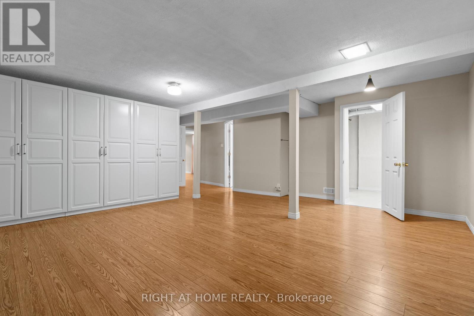 690 The West Mall W, Toronto, Ontario  M9C 1H3 - Photo 29 - W12493550