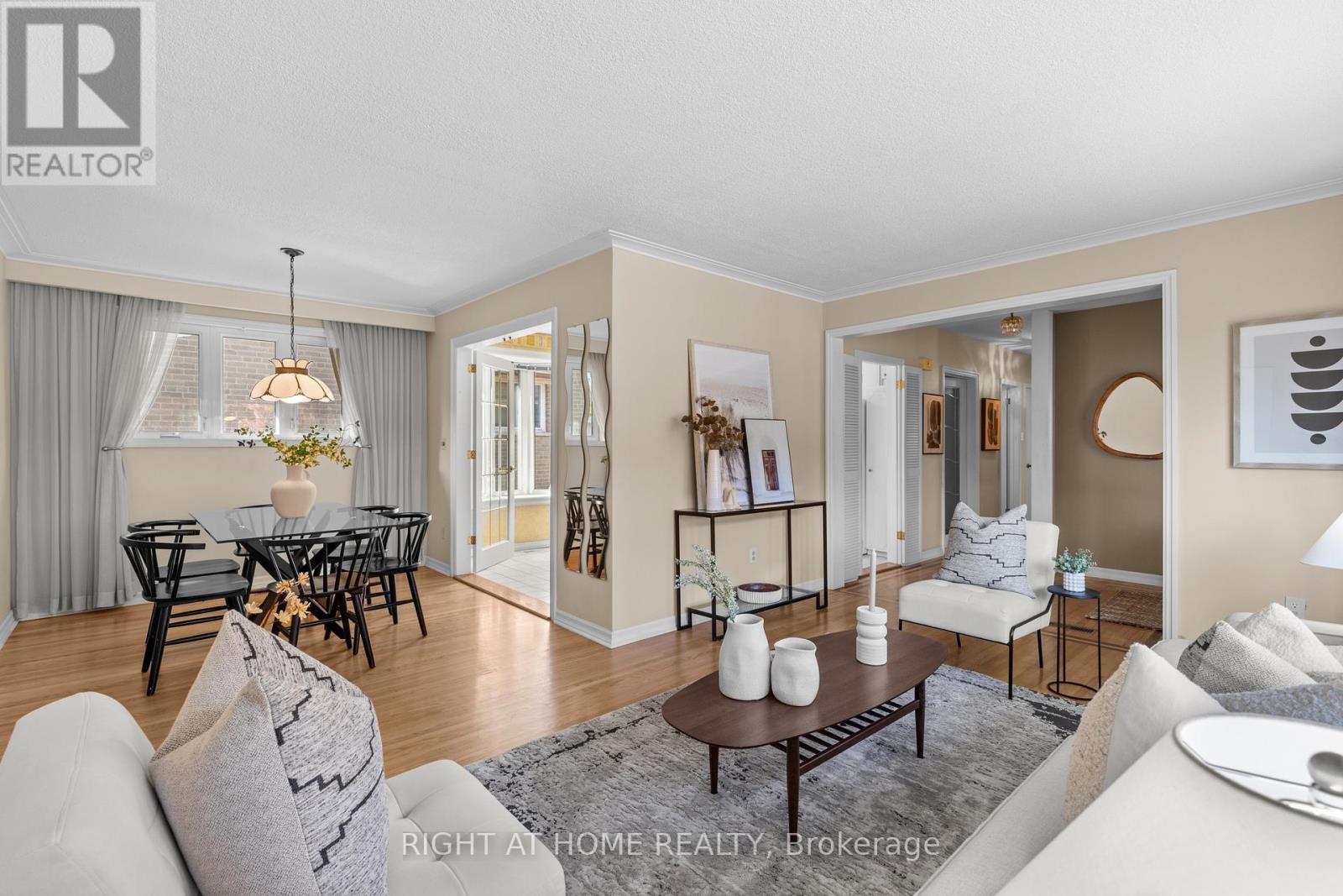 690 The West Mall W, Toronto, Ontario  M9C 1H3 - Photo 9 - W12493550