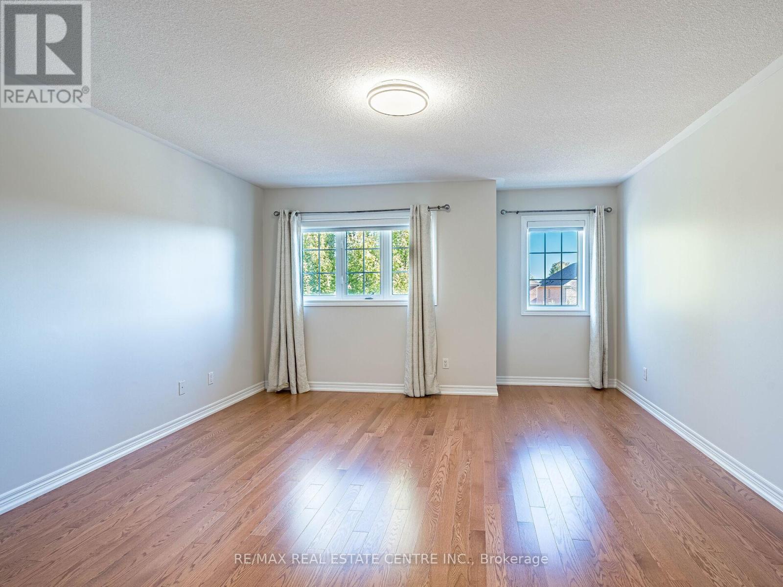 1581 Portsmouth Place, Mississauga, Ontario  L5M 7W2 - Photo 25 - W12493568