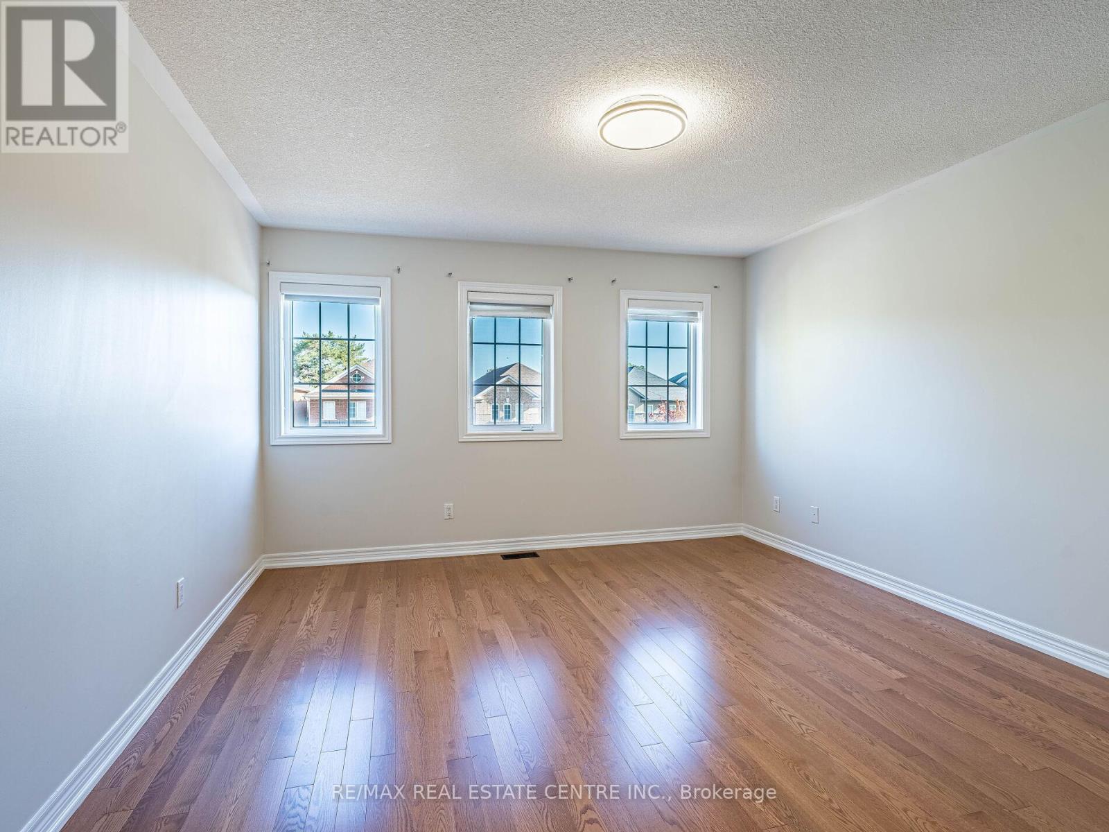 1581 Portsmouth Place, Mississauga, Ontario  L5M 7W2 - Photo 28 - W12493568