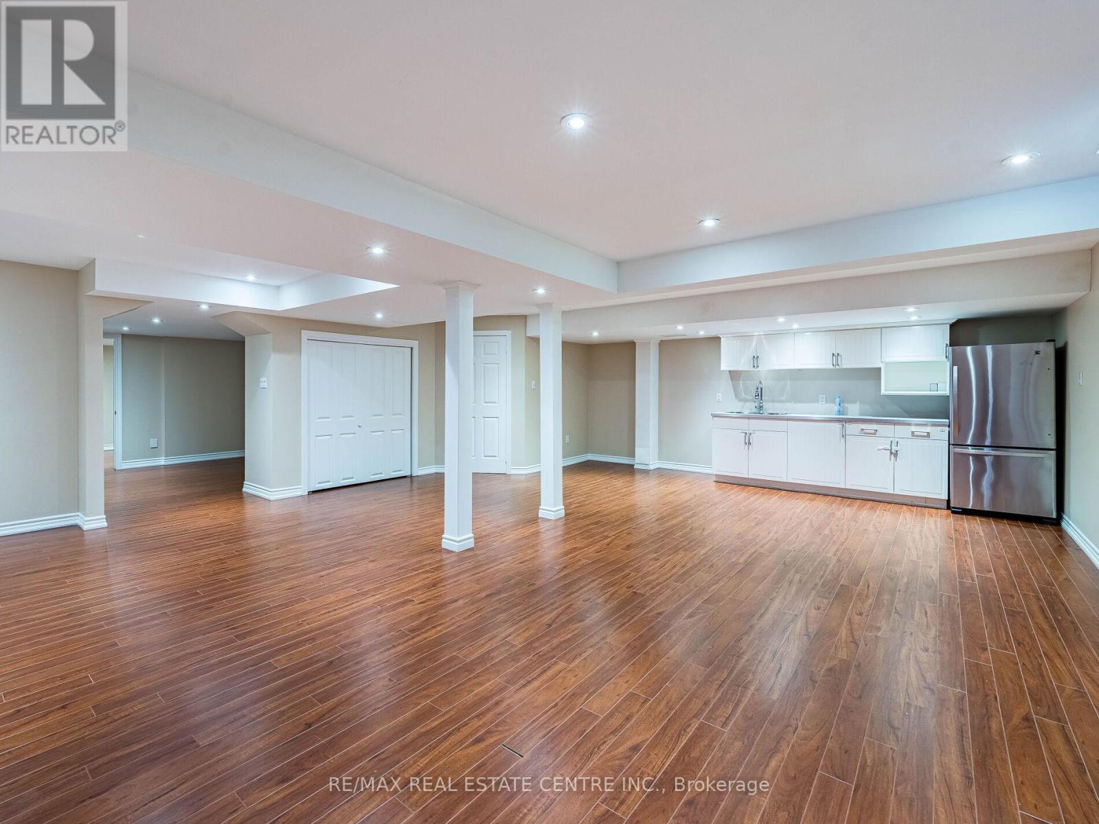 1581 Portsmouth Place, Mississauga, Ontario  L5M 7W2 - Photo 33 - W12493568