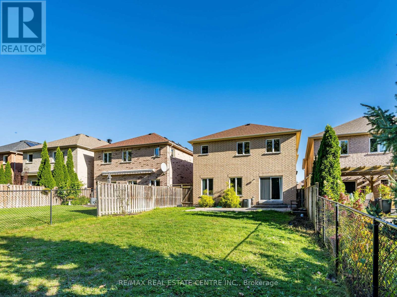 1581 Portsmouth Place, Mississauga, Ontario  L5M 7W2 - Photo 40 - W12493568