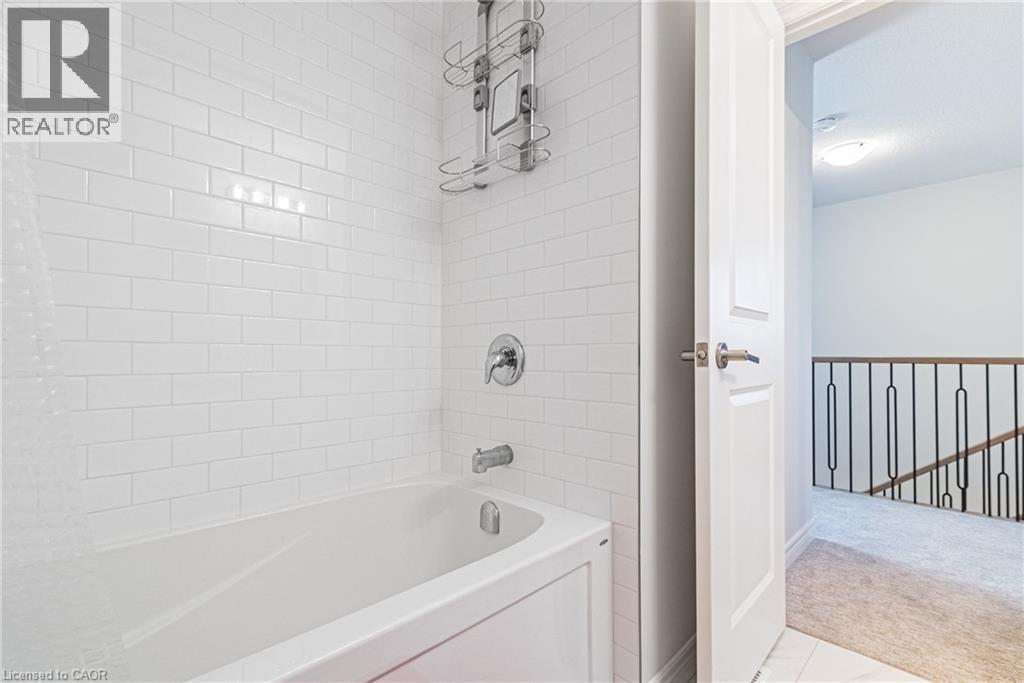 21 Zoe Lane, Binbrook, Ontario  L0R 1C0 - Photo 34 - 40784260