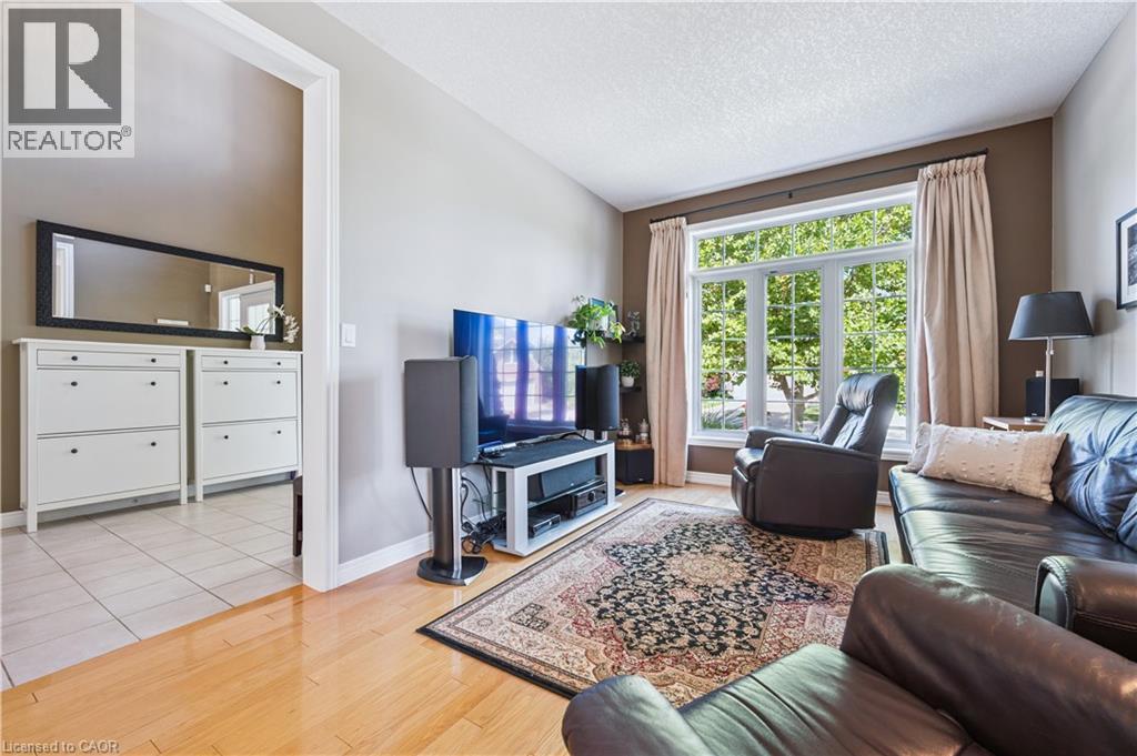 867 Creekside Drive, Waterloo, Ontario  N2V 2S7 - Photo 8 - 40767169