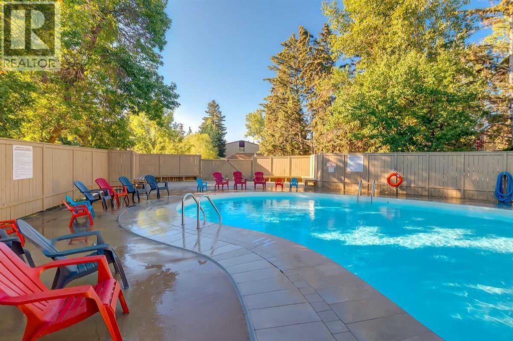 313, 816 89 Avenue Sw, Calgary, Alberta T2V 4N8 - Photo 3 - A2234829