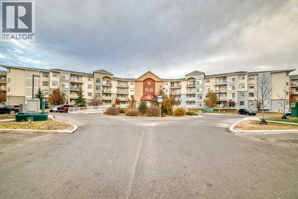 2212, 700 Willowbrook Road Nw, Airdrie, Alberta  T2B 2B7 - Photo 2 - A2267010