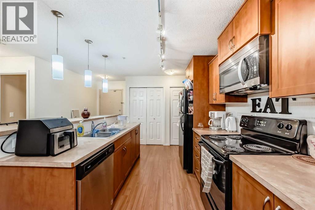 2212, 700 Willowbrook Road Nw, Airdrie, Alberta  T2B 2B7 - Photo 10 - A2267010