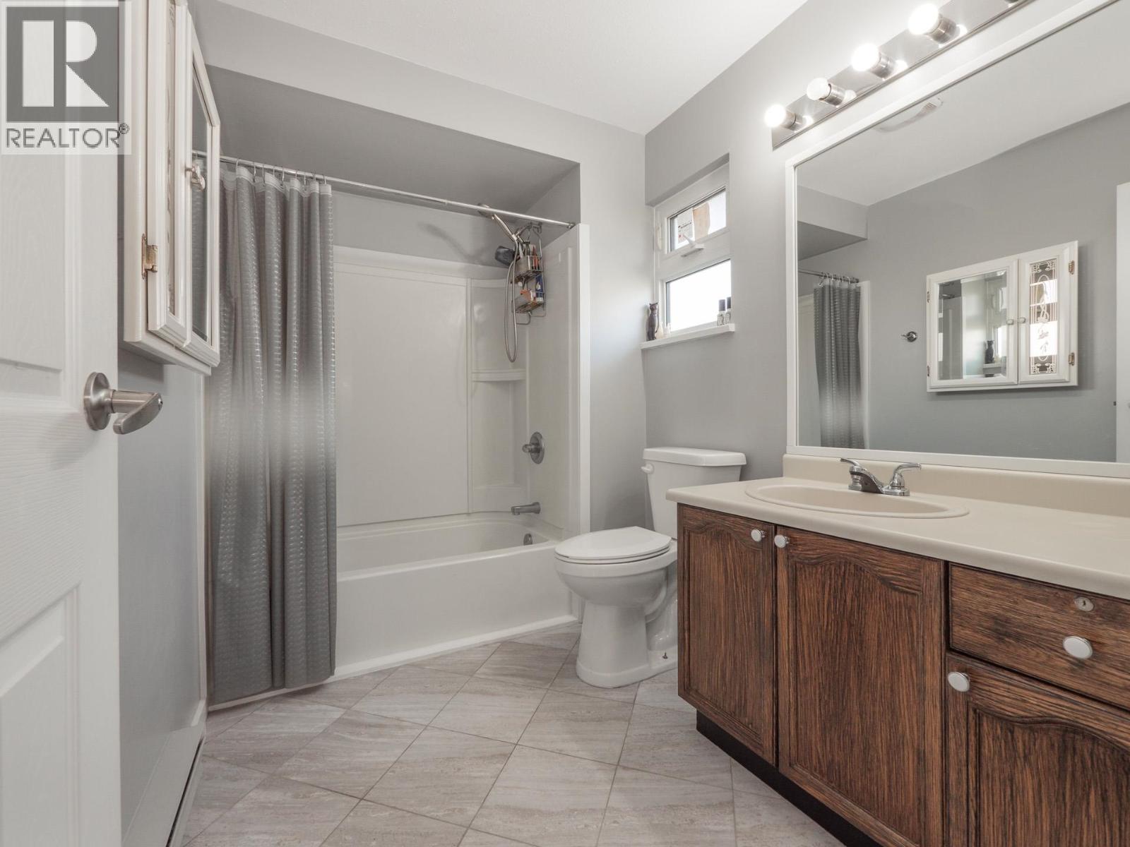 1 765 School Road, Gibsons, British Columbia  V0N 1V9 - Photo 12 - R3058948