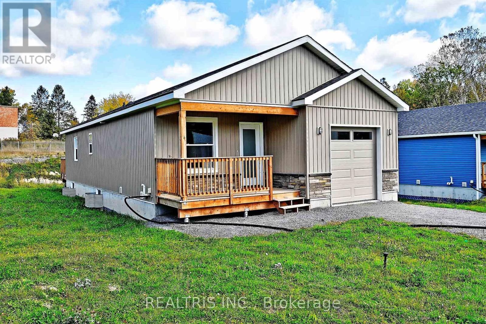 148 Patricia Street, Sudbury Remote Area, Ontario  P3Y 1A1 - Photo 2 - X12493414