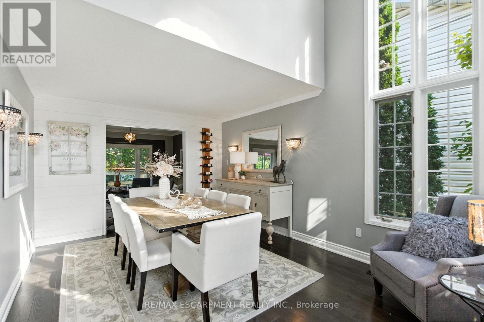 36 Pinecreek Road, Hamilton, Ontario  L8B 0H1 - Photo 6 - X12493416