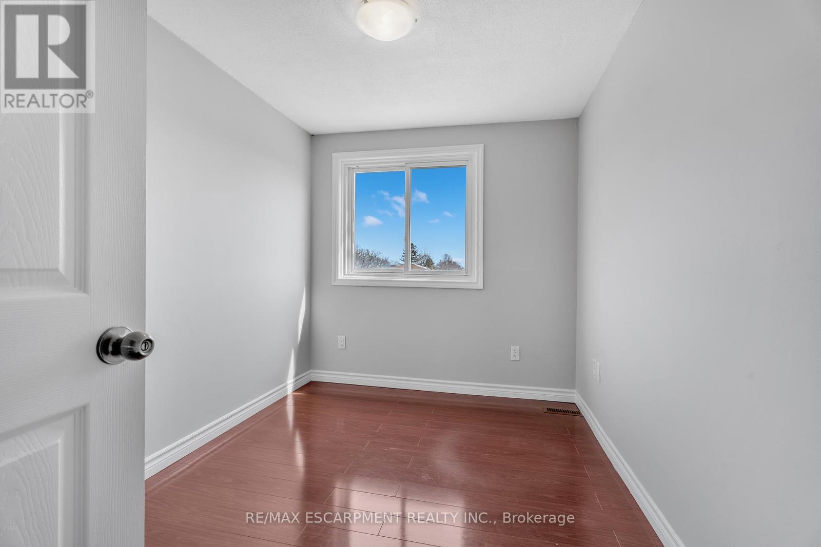 3 - 1025 Upper Gage Avenue, Hamilton, Ontario  L8V 4L2 - Photo 19 - X12493464