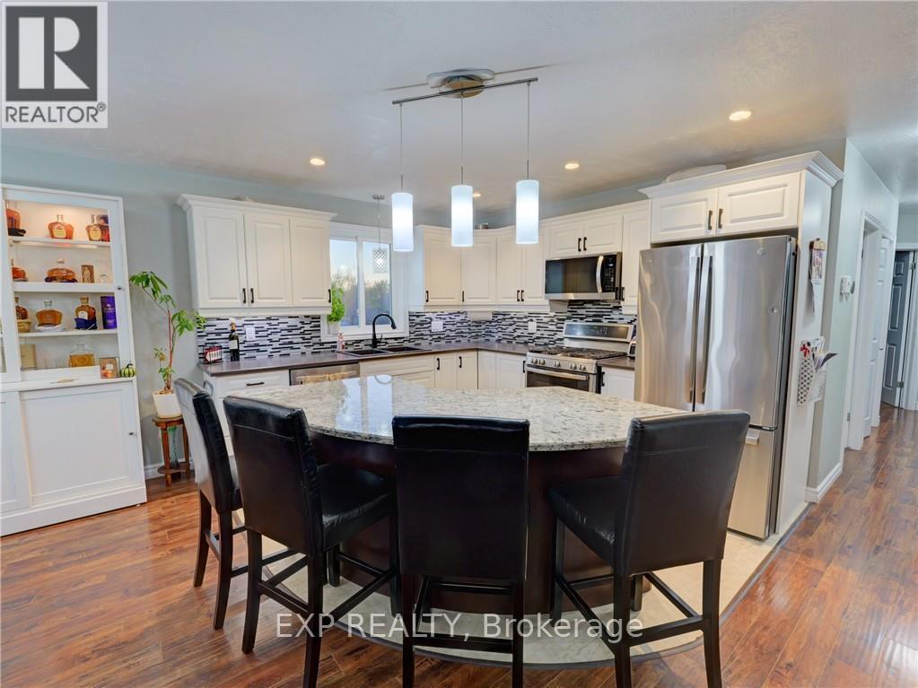 17 Balsam Court, West Nipissing, Ontario  P2B 0B7 - Photo 7 - X12493564