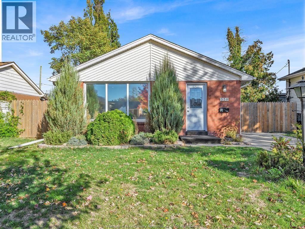 338 CARLING CRESCENT, windsor, Ontario