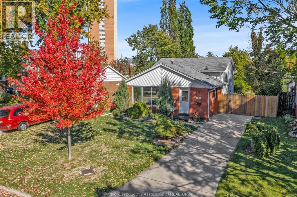 338 Carling Crescent, Windsor, Ontario  N8S 3X8 - Photo 3 - 25027559