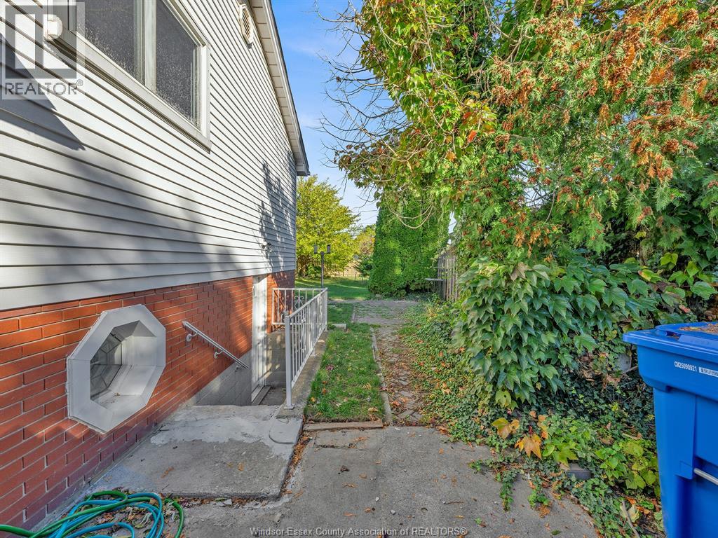 338 Carling Crescent, Windsor, Ontario  N8S 3X8 - Photo 31 - 25027559