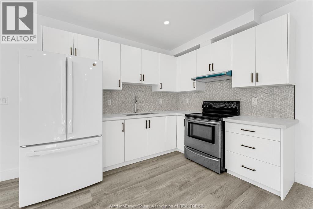 407 Hall Unit# A, Windsor, Ontario  N9A 2L7 - Photo 5 - 25027626