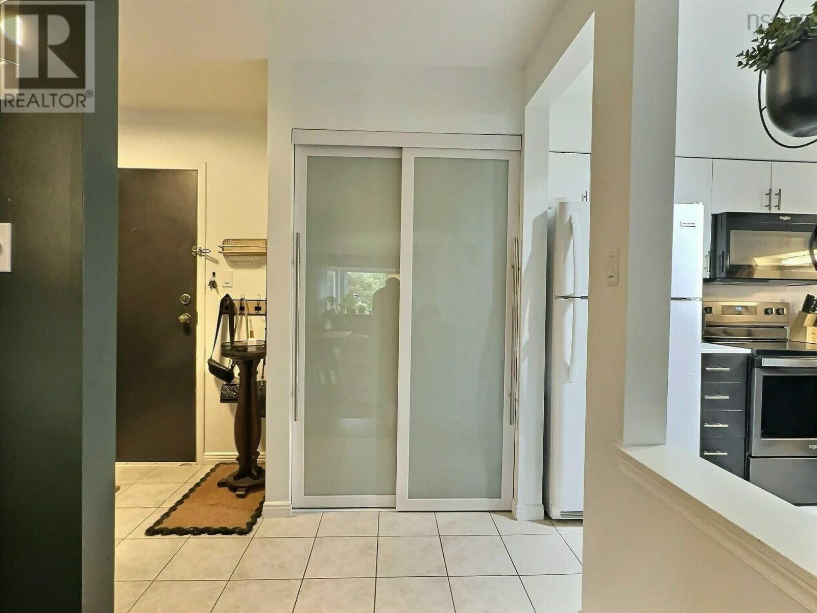 301 83 Kearney Lake Road, Halifax, Nova Scotia  B3M 4E6 - Photo 9 - 202526929