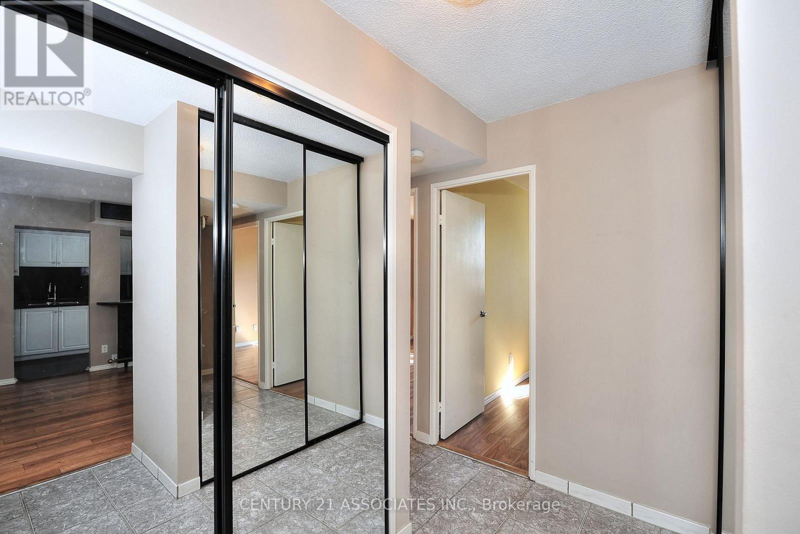 312 - 10 Sunrise Avenue, Toronto, Ontario M4A 2R1 - Photo 30 - C12417535