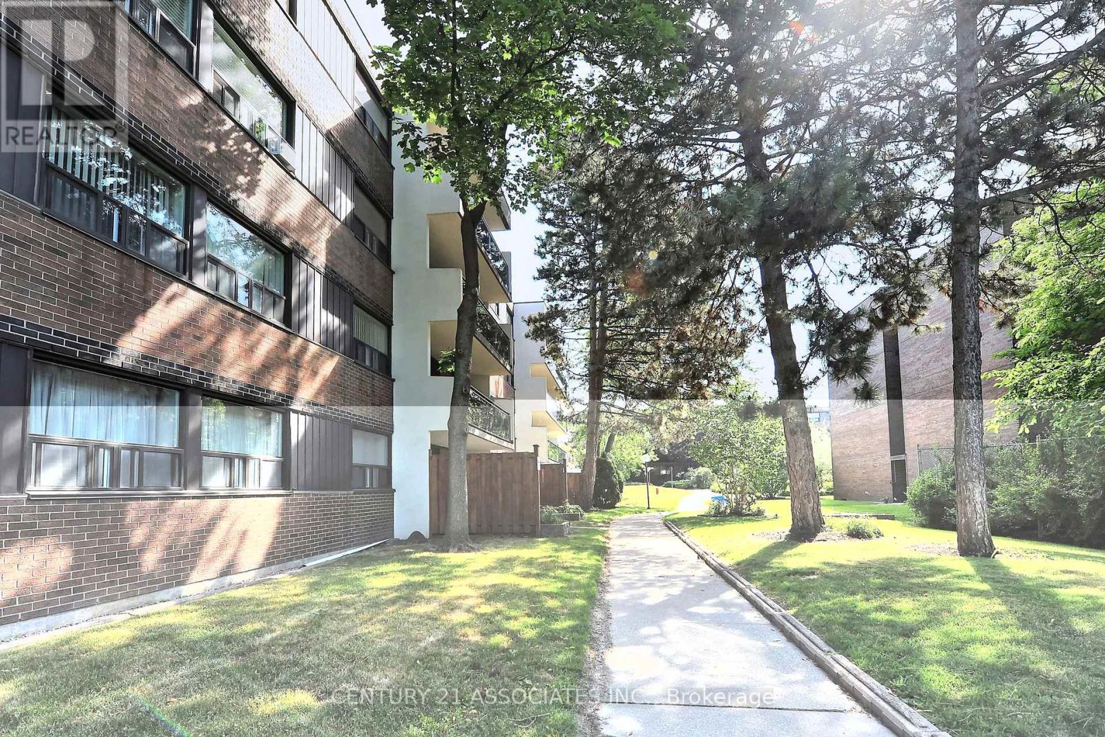 312 - 10 Sunrise Avenue, Toronto, Ontario M4A 2R1 - Photo 35 - C12417535