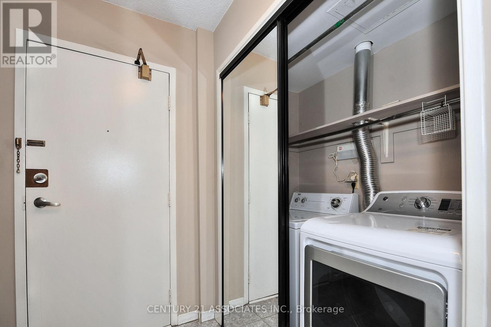 312 - 10 Sunrise Avenue, Toronto, Ontario M4A 2R1 - Photo 32 - C12417535
