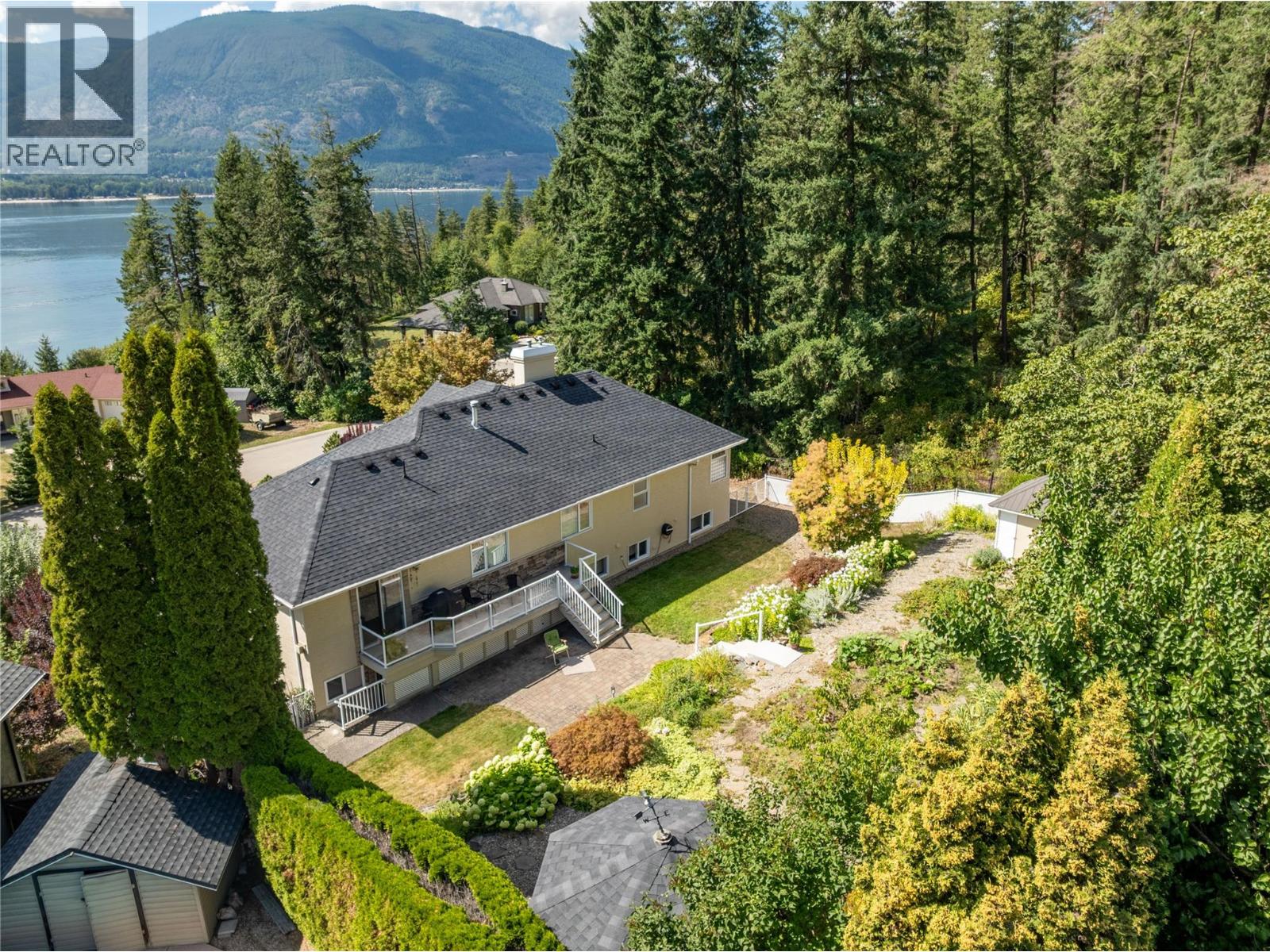 5231 11 Street Ne, Salmon Arm, British Columbia  V1E 3N3 - Photo 5 - 10359926