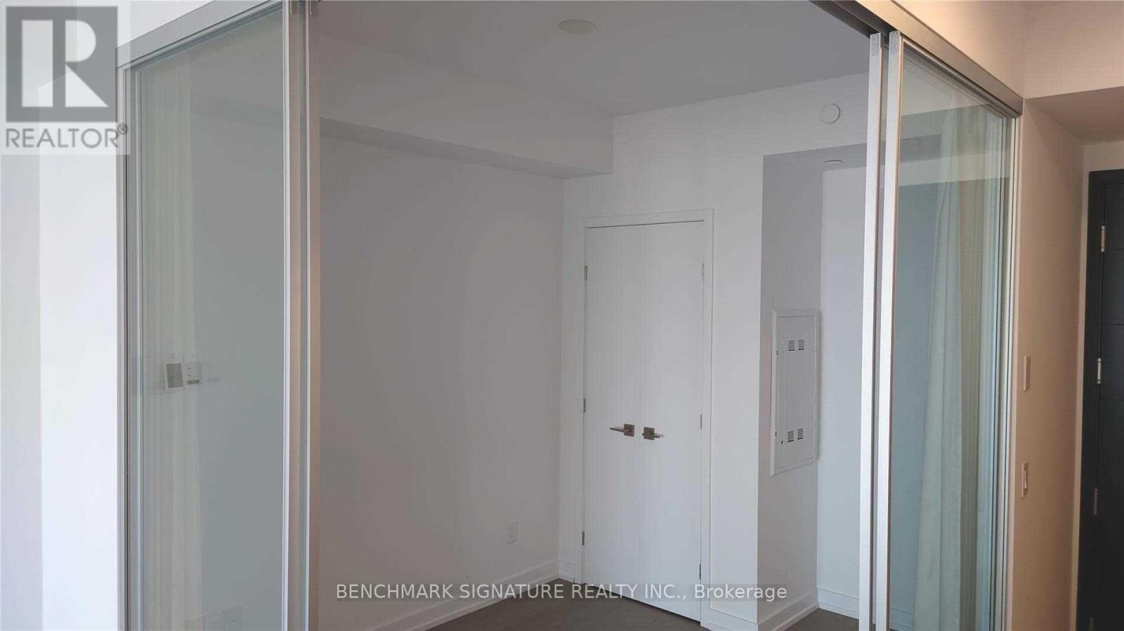 2805 - 488 University Avenue, Toronto, Ontario  M5G 0C1 - Photo 4 - C12493592