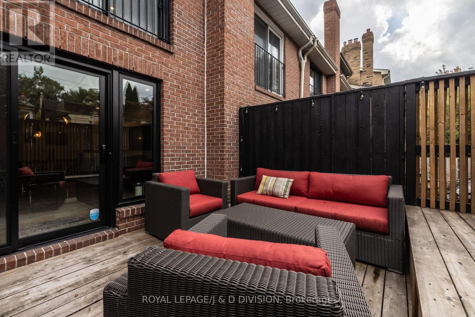 28 Alcorn Avenue, Toronto, Ontario  M4V 1E4 - Photo 5 - C12493632