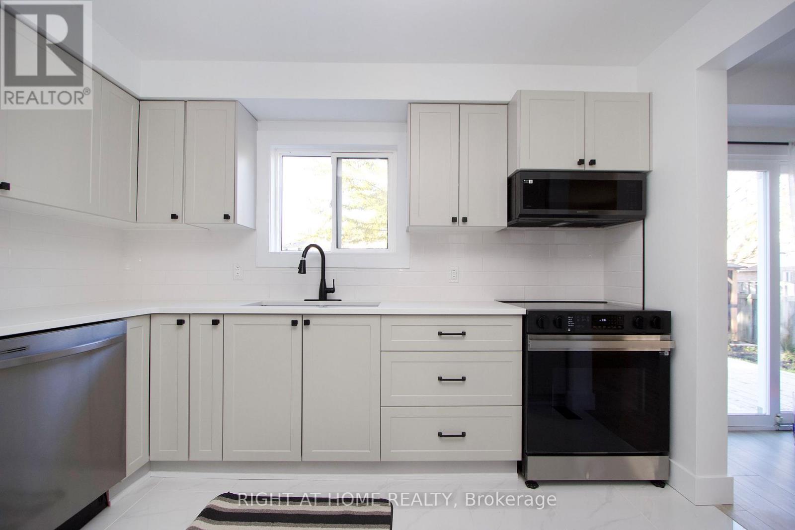 6 Humphrey Drive, Ajax, Ontario  L1S 4X8 - Photo 31 - E12493630