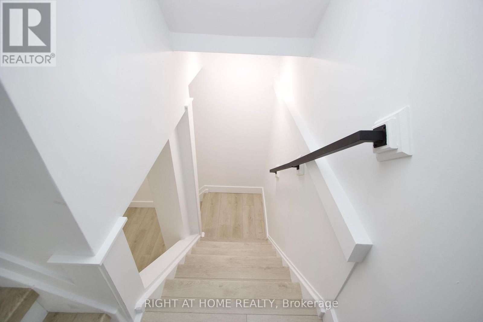 6 Humphrey Drive, Ajax, Ontario  L1S 4X8 - Photo 43 - E12493630