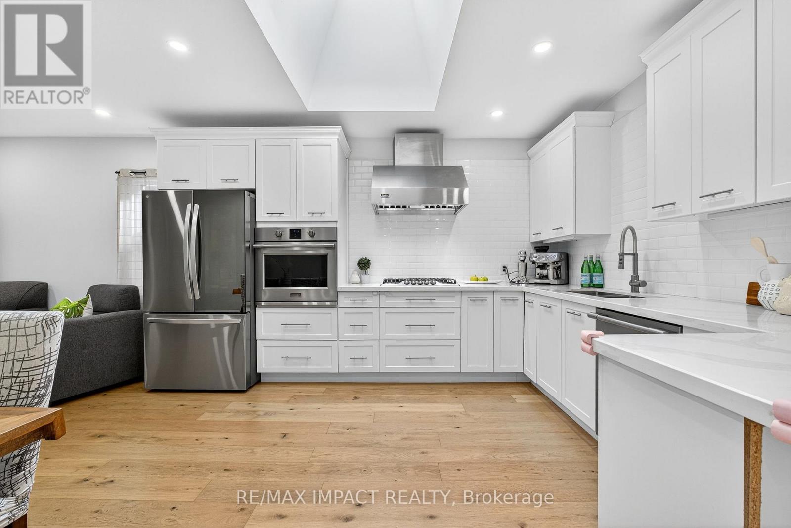 41 Mcdonald Avenue, Toronto, Ontario  M1L 3Y7 - Photo 11 - E12493652