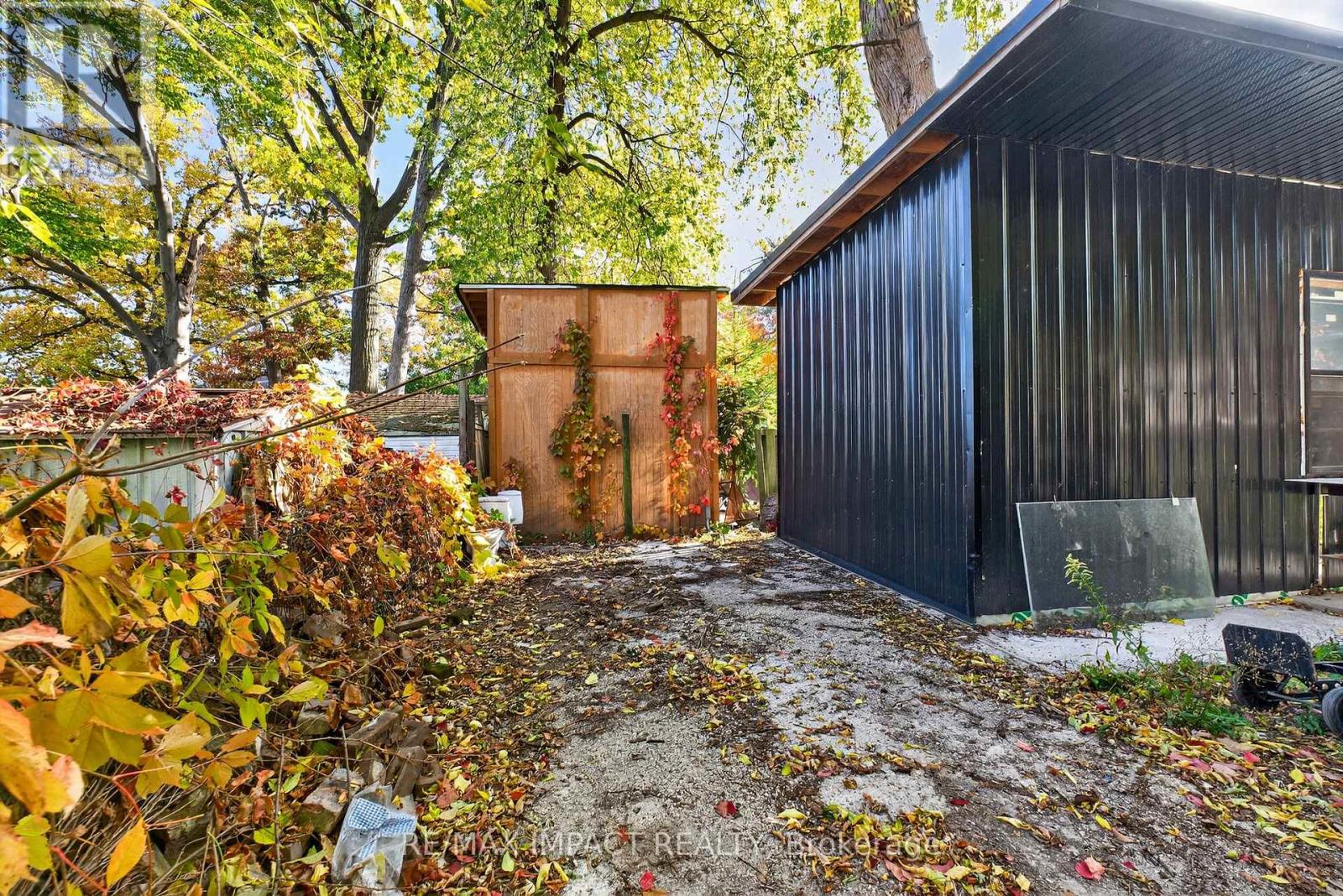 41 Mcdonald Avenue, Toronto, Ontario  M1L 3Y7 - Photo 34 - E12493652